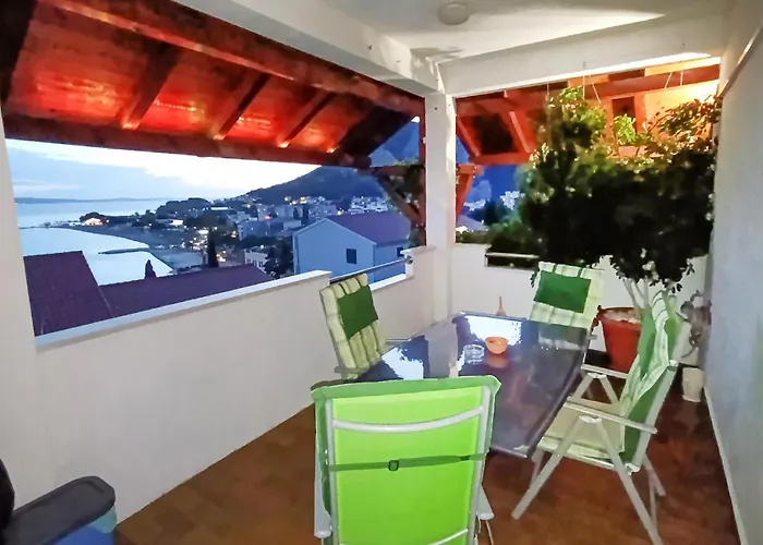 Appartement With Sea View 04
