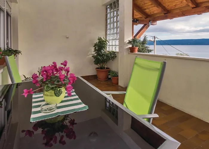 With Sea View 04 Appartement