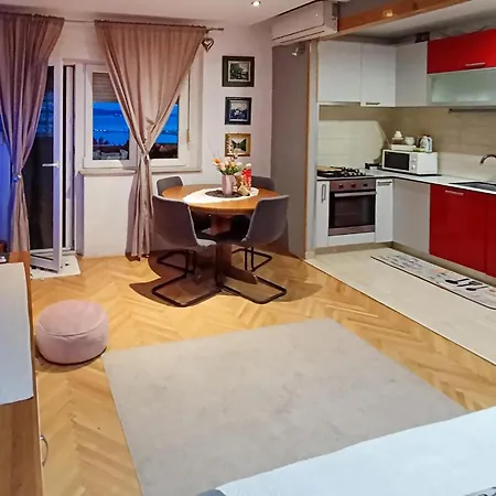 In With House Sea View *